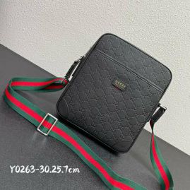 Picture of Gucci Mens Bags _SKUfw135424842fw
